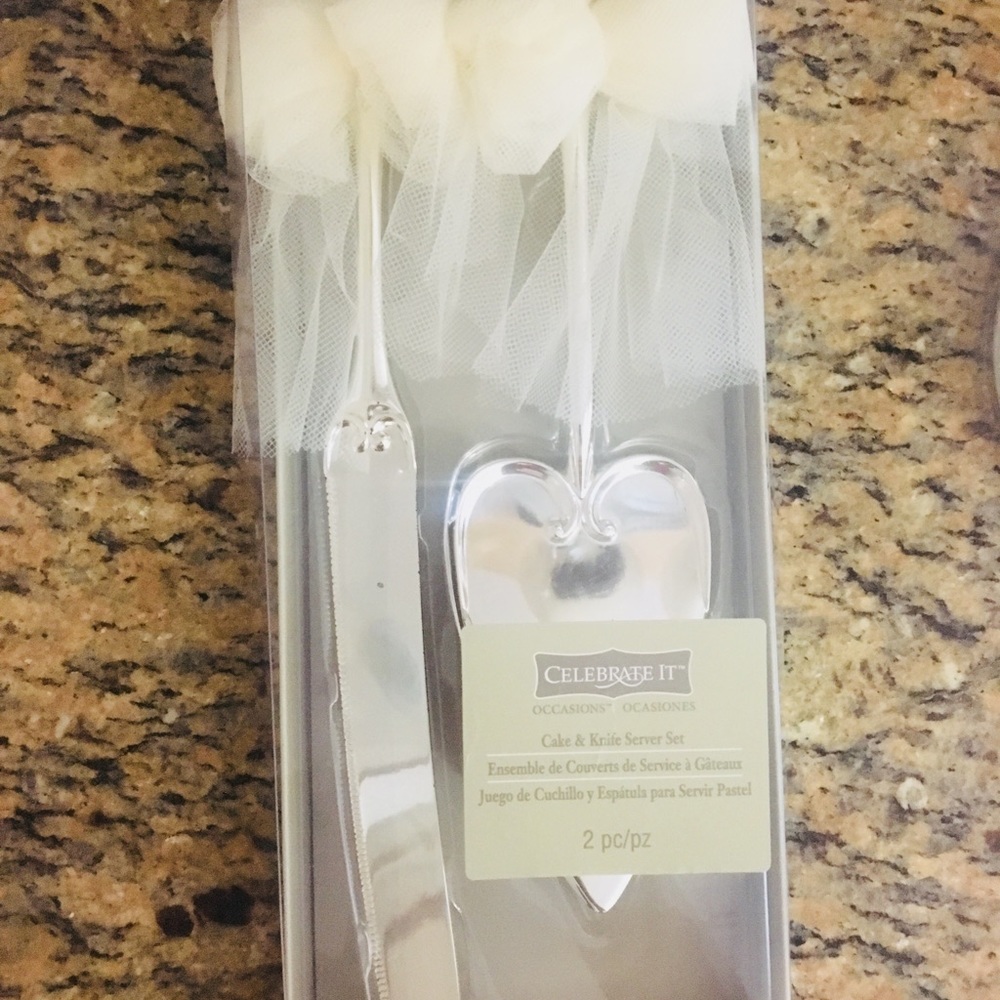 Cake Server Set - Picture 2 of 3
